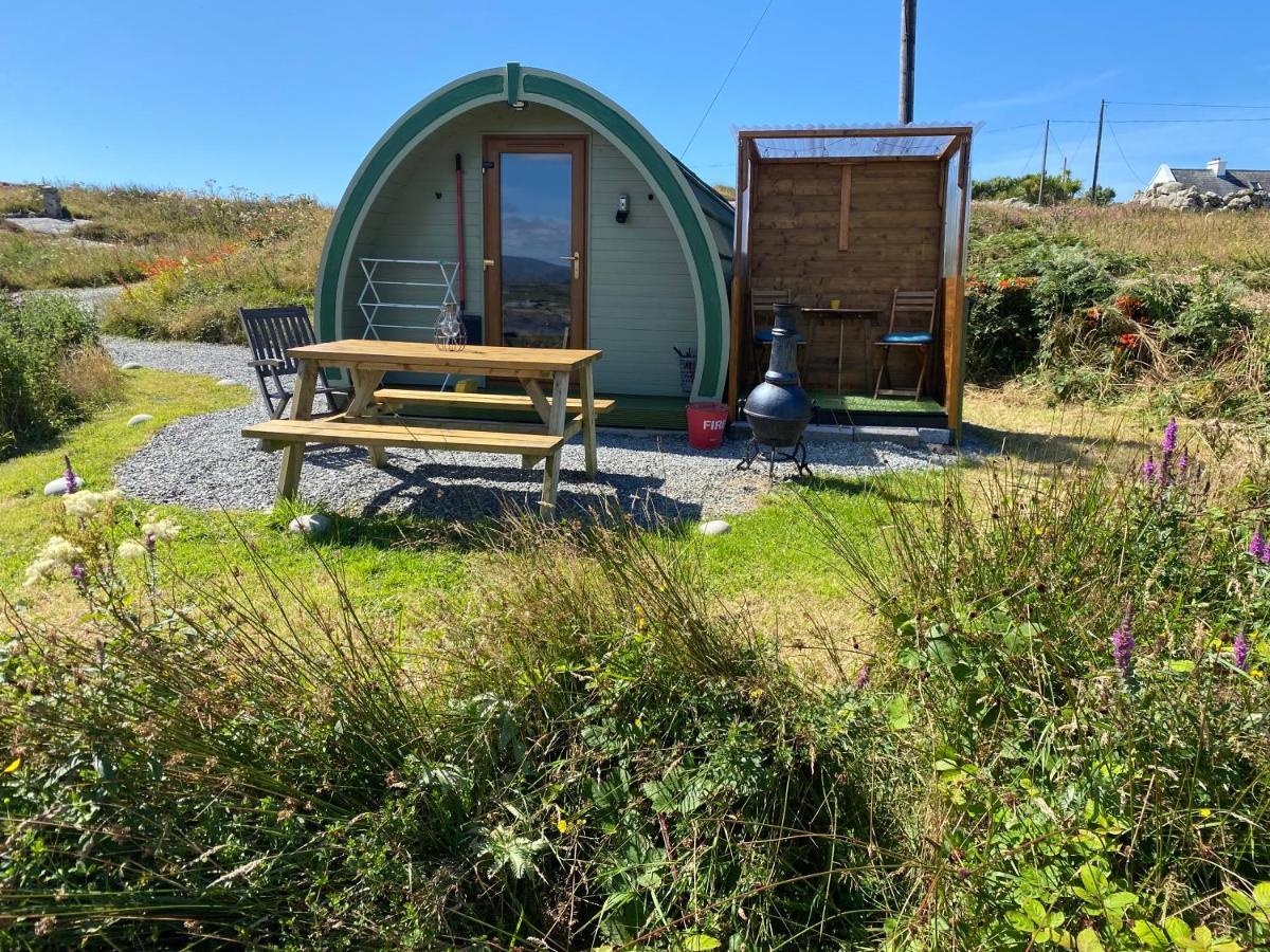 Earls View Maxi Pod Hotel Carna Buitenkant foto
