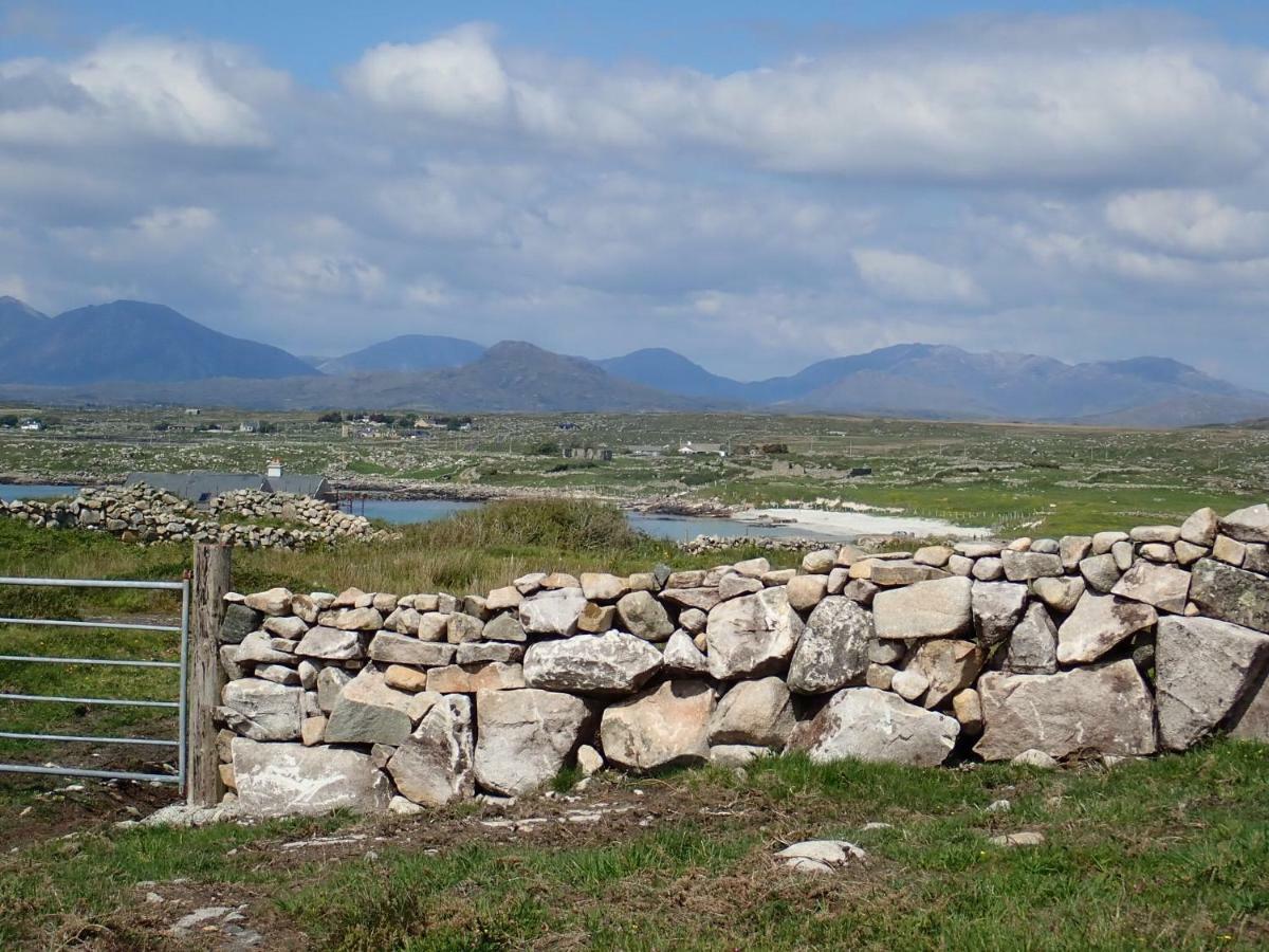 Earls View Maxi Pod Hotel Carna Buitenkant foto